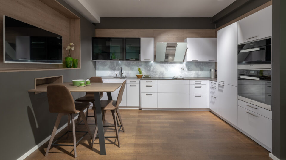 EWE Küche im Schauraum der Firma Steffl